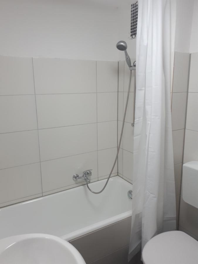Central Apartment Nuernberg Екстер'єр фото