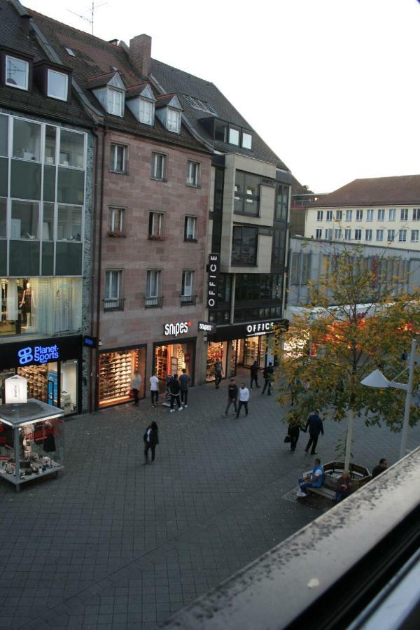 Central Apartment Nuernberg Екстер'єр фото